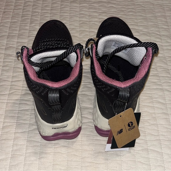 New Balance Freah Foam Hierro HT Hiking Boots Size 6.5 NWT - Picture 6 of 7